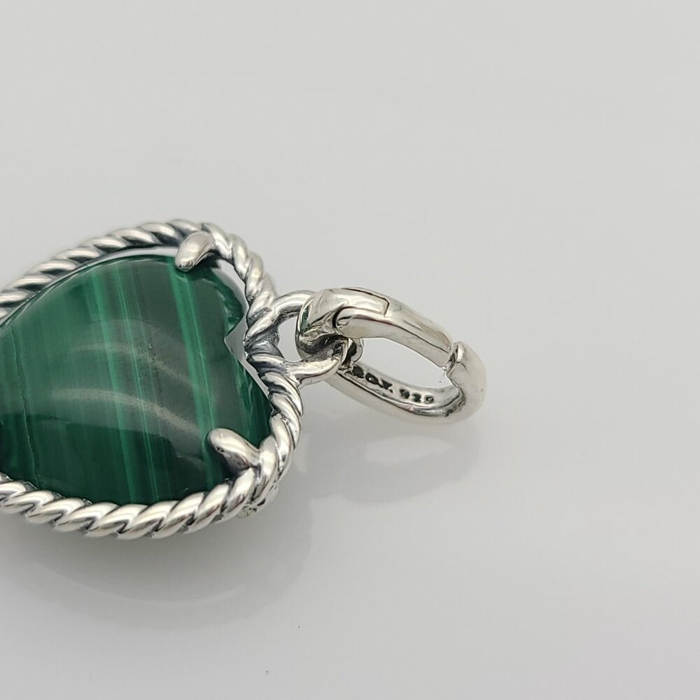 David Yurman Heart Malachite Pendant 19x23mm - Picture 5 of 7